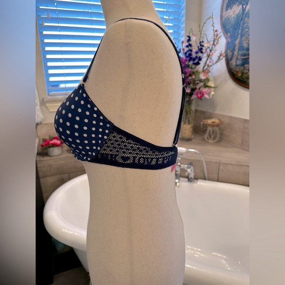 Victoria Secret Love Pink Navy Blue Polka Dot Bra with Charm & Pink Lace - Picture 4 of 15